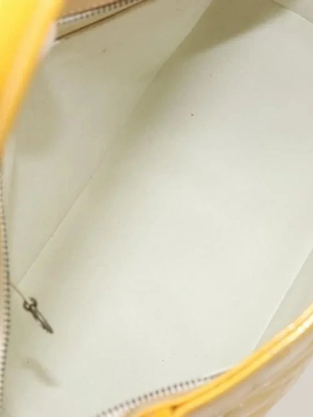 CHANEL Standard Tote Bag Patent leather Yellow CC Auth 177242